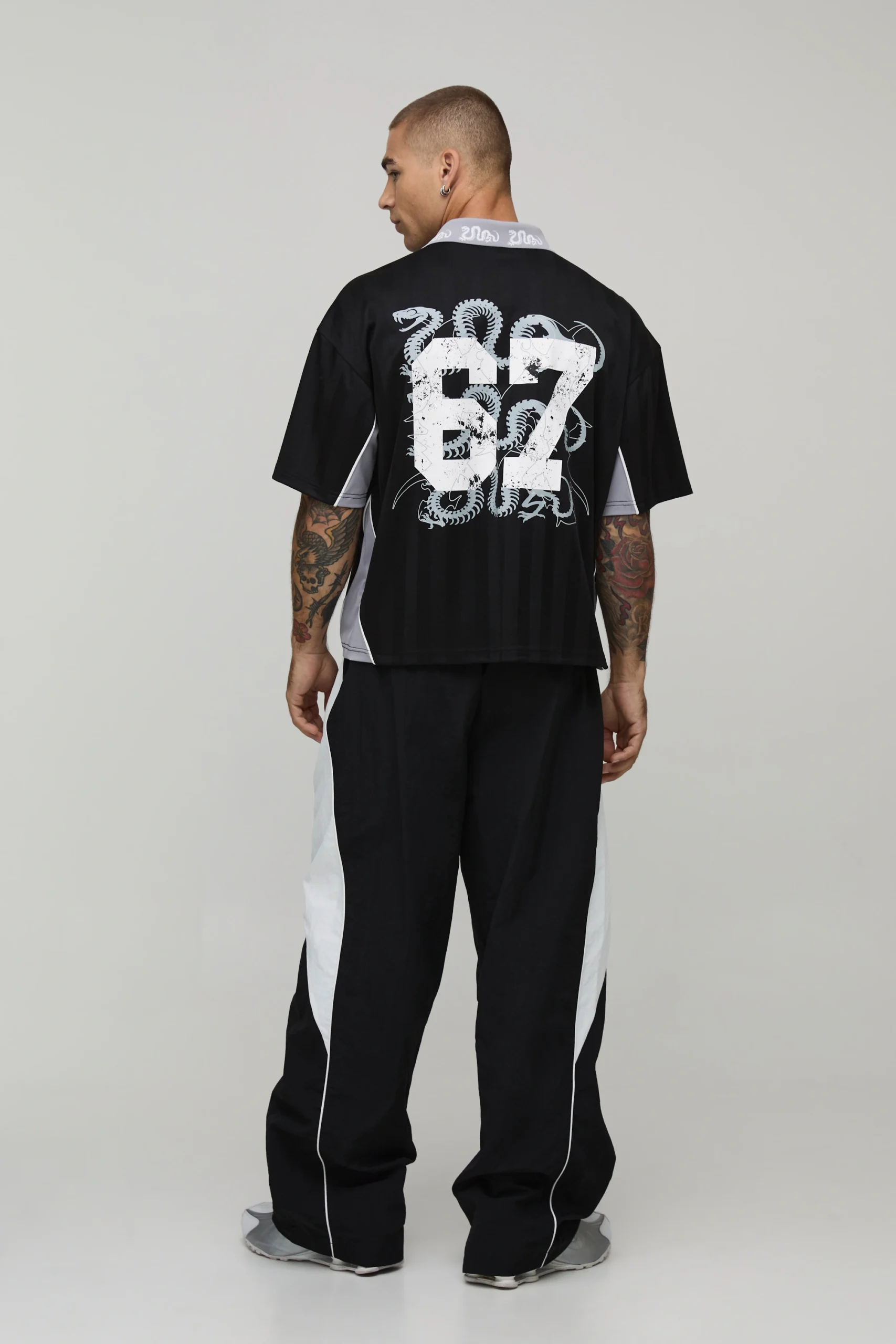 Custom Clothing Manufacturer Collared Men's Streetwear Football Jersey – Custom Dropshoulder Top