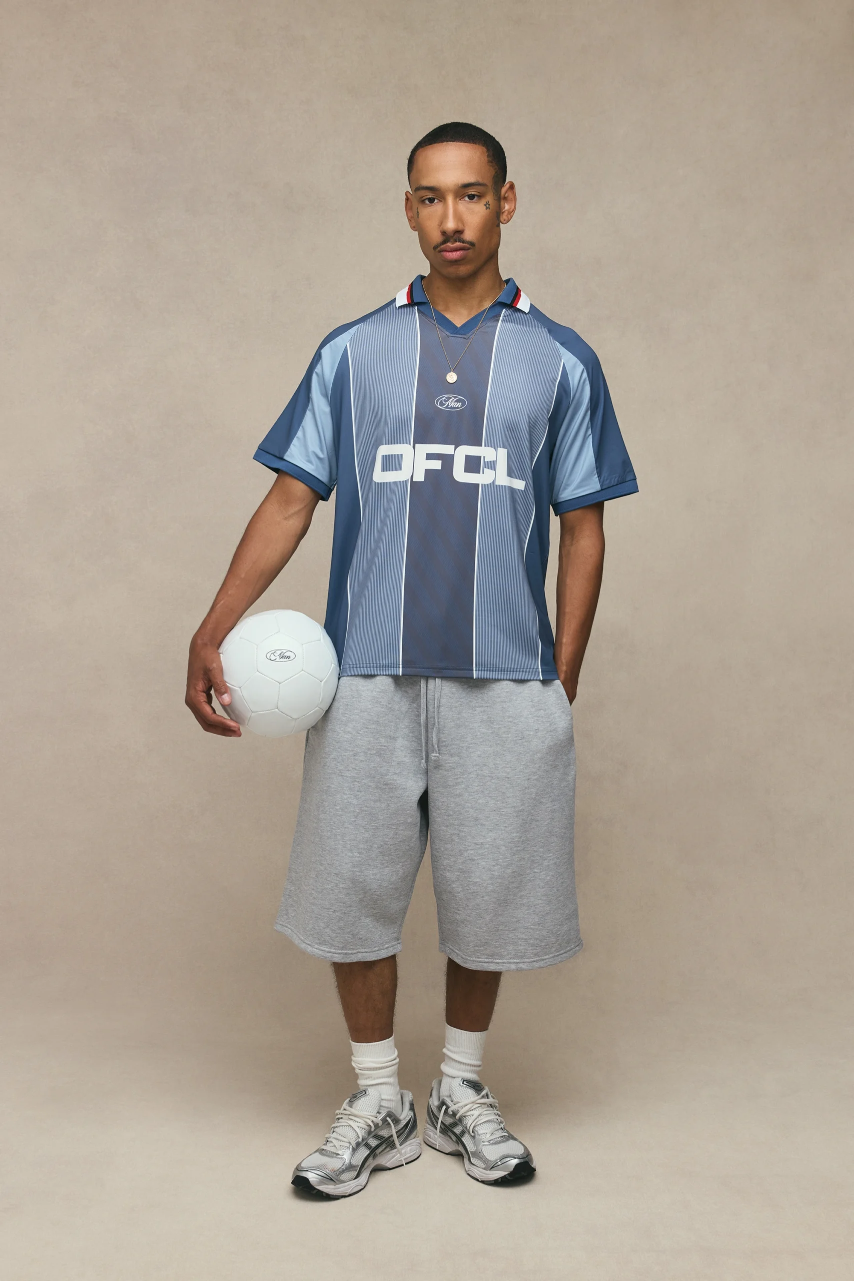 Custom Clothing Manufacturer Men’s Oversized Streetwear Football Jersey